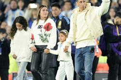 开云下载-关于西班牙翻盘德国，迪马利亚打破历史纪录的信息