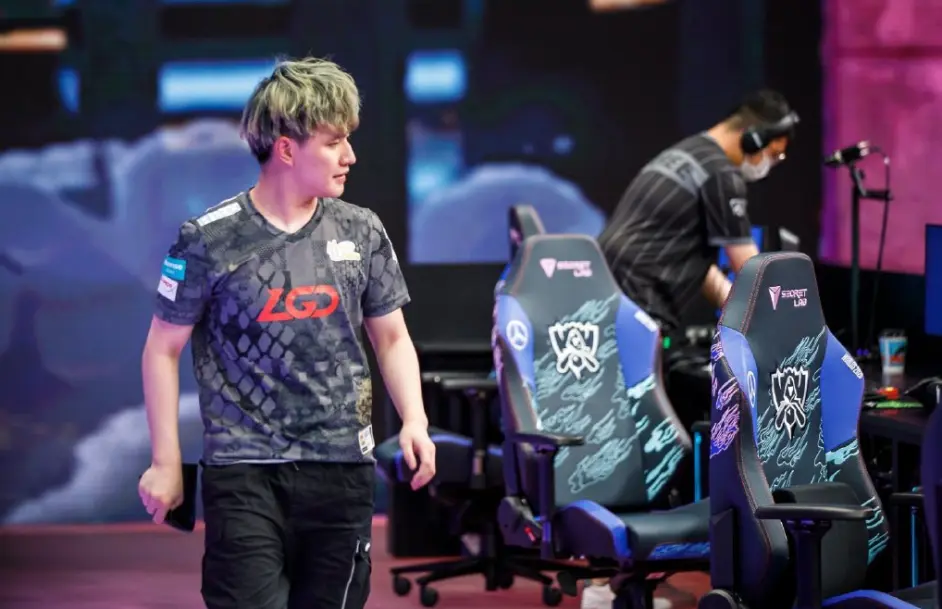 KT轻取LGD,Ming开启传奇时刻全球总决赛2:0(成都) KT轻取LGD,Ming开启传奇时刻全球总决赛2:0(成都)