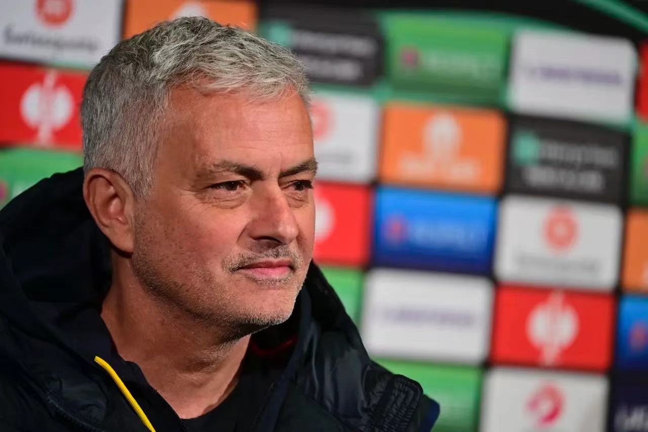 意大利足坛风云：罗马城战胜强劲对手