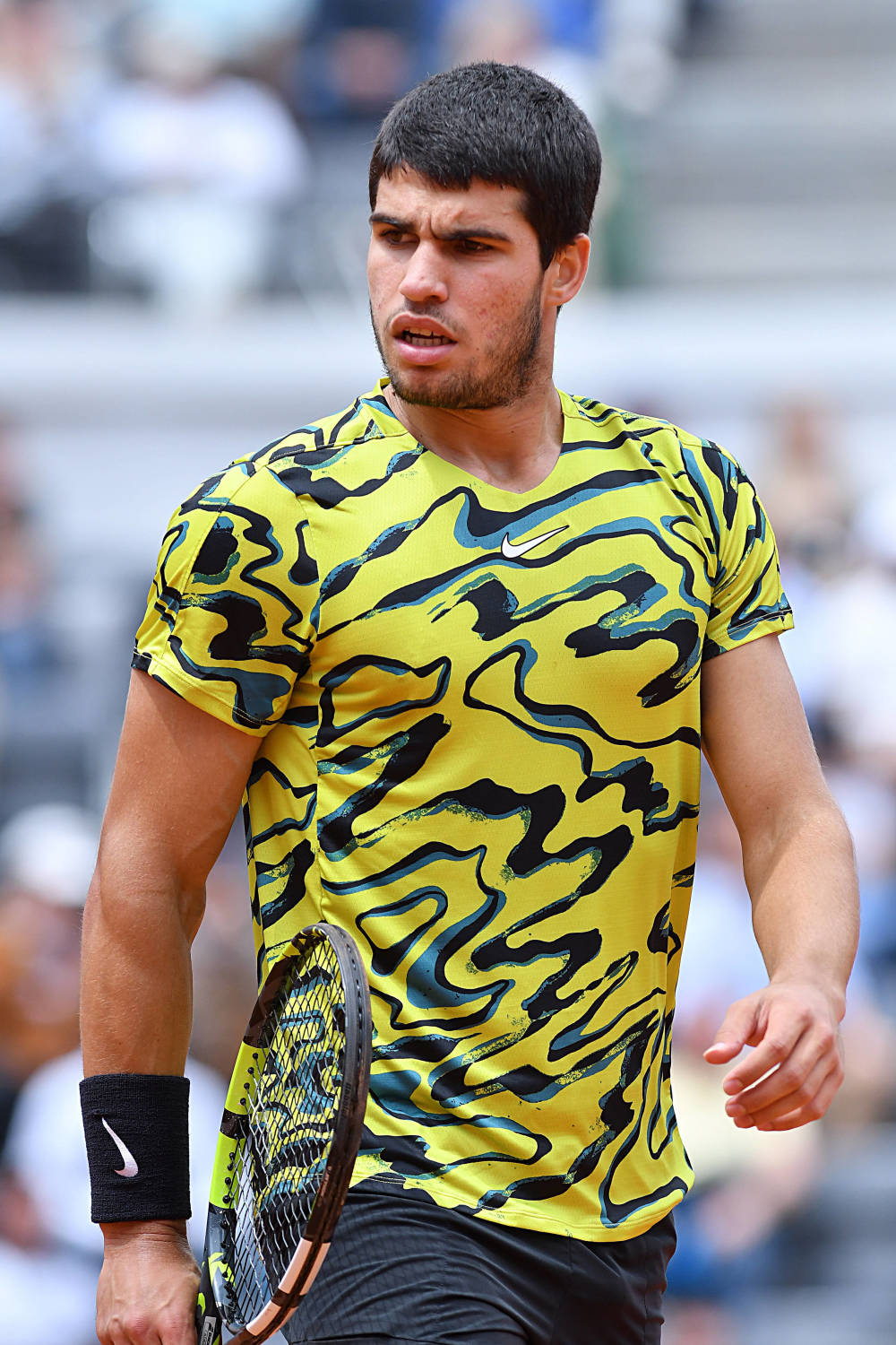 意大利网球队完胜法国网球队，瓦林卡三分雨点燃全场的简单介绍