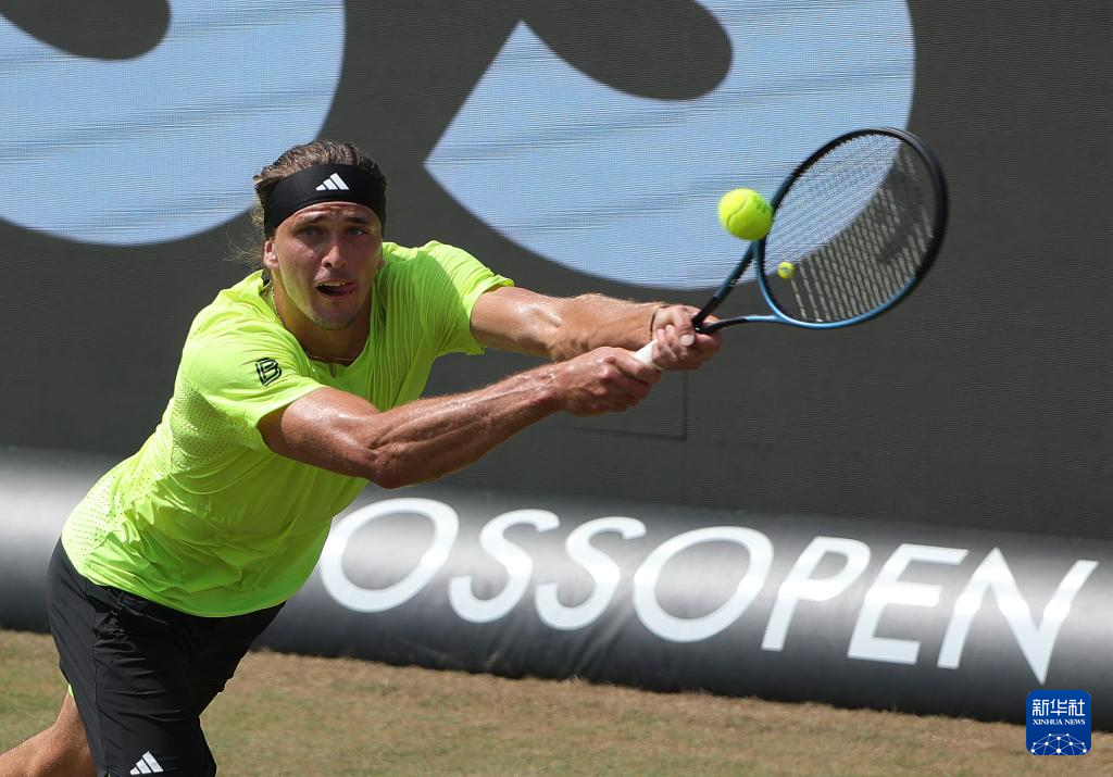 德国网球队完胜西班牙网球队，兹维列夫制霸全场的简单介绍