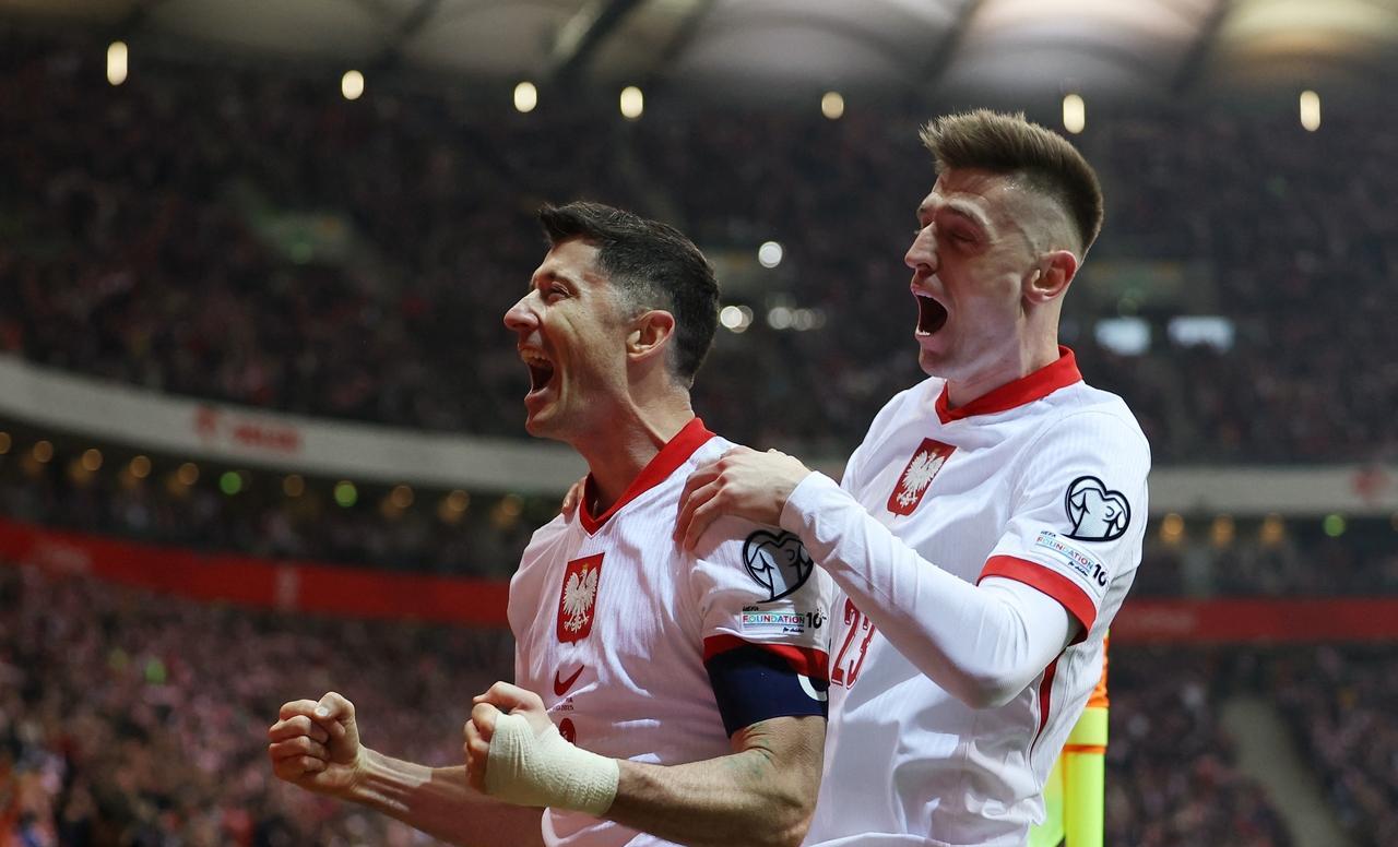 法国队完胜德国队,辛杜点燃赛场 法国队完胜德国队,辛杜点燃赛场